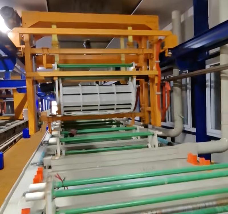 Giải pháp dây chuyền mạ điện tự động tùy chỉnh dành cho các nhà sản xuất xử lý bề mặt kim loại